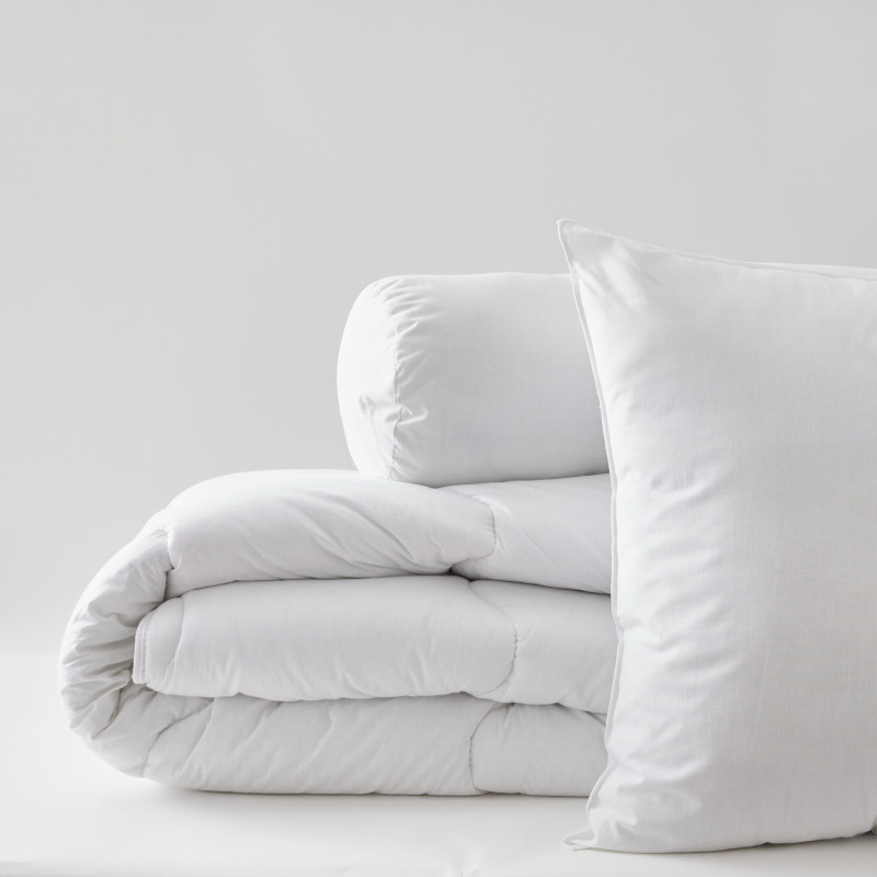 Pack Couette très chaude 140 x 200 + Oreiller 60 x 60 + Polochon 90 Polycoton "Confort" traité Anti Acarien Soft & care