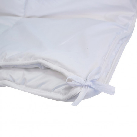 Couette toutes saisons microfibre 200 x 200 cm pour lit 90 à 120 x 190 cm