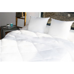 Couette Hotelière Hygiafill 240 x 260 cm pour lit "King size"